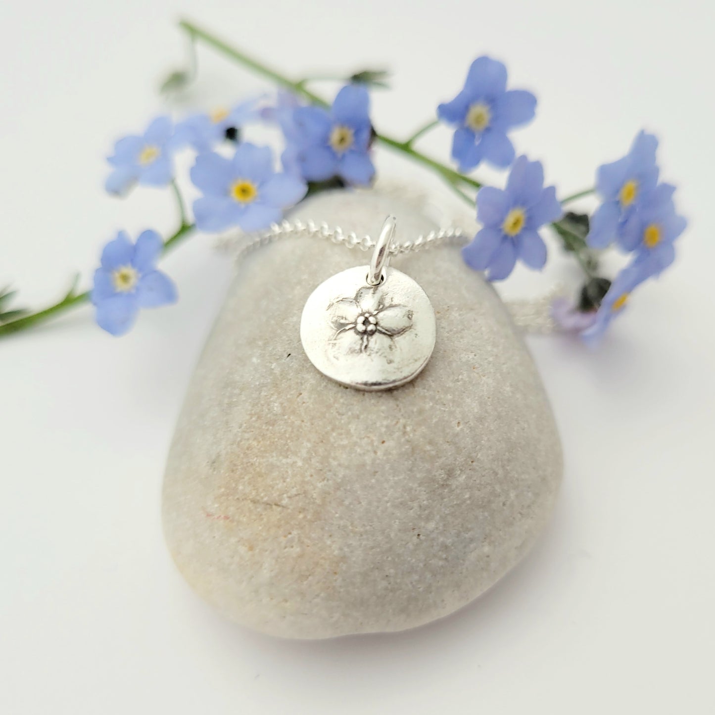 Tiny-forget-me-not-flower-botanical-pendant-necklace-0