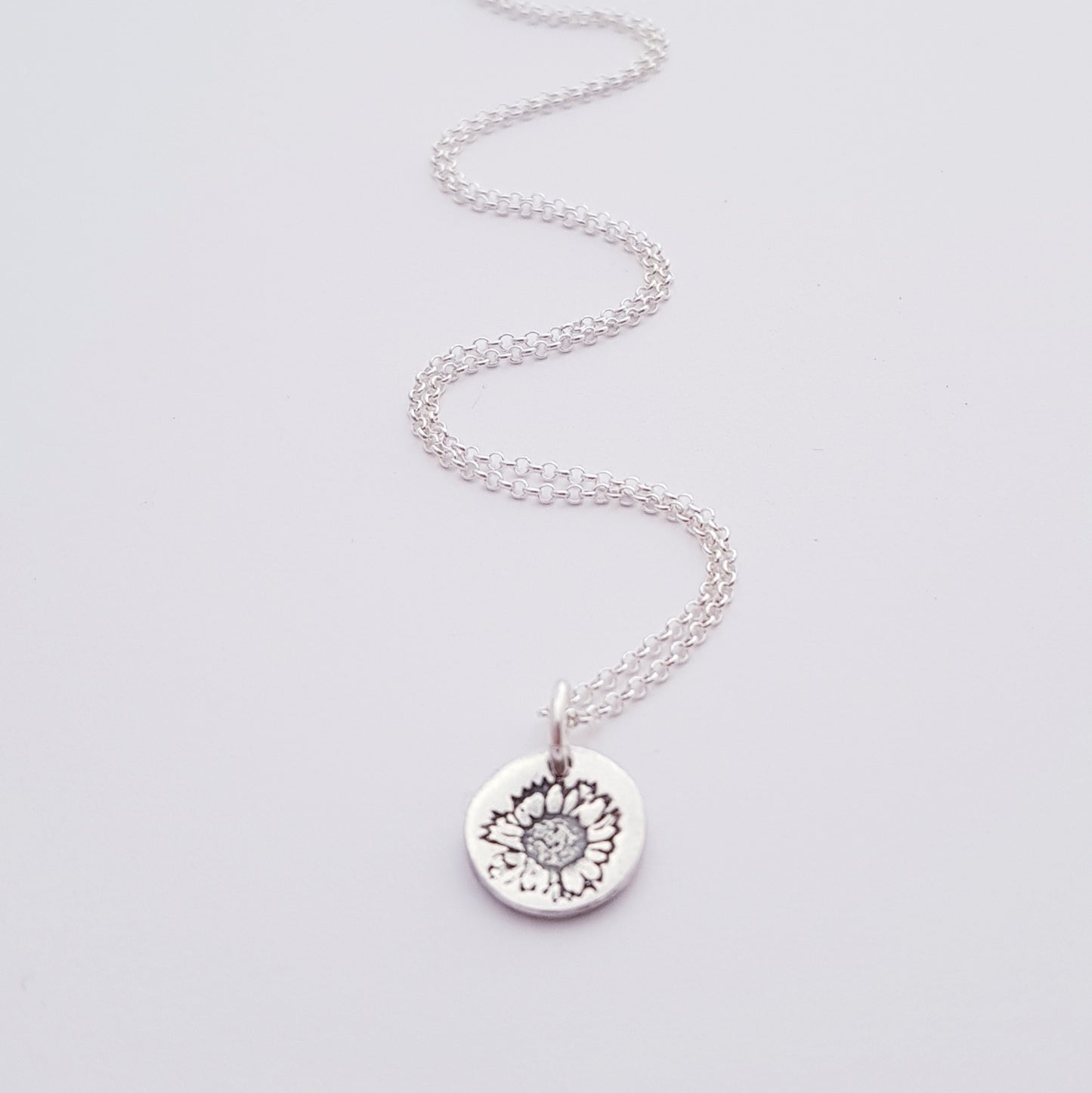 Tiny-sterling-silver-sunflower-floral-pendant-necklace-0