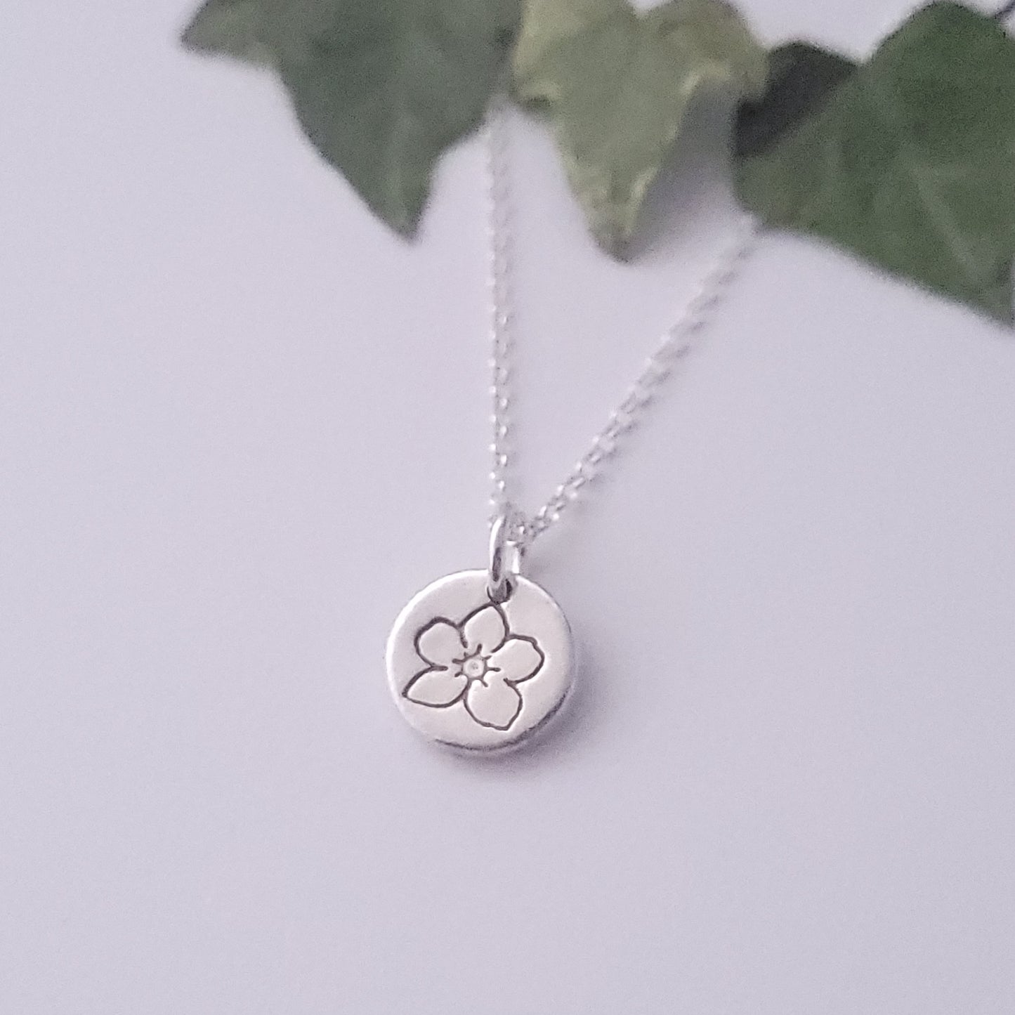 Sterling-silver-forget-me-not-single-flower-pendant-necklace-2