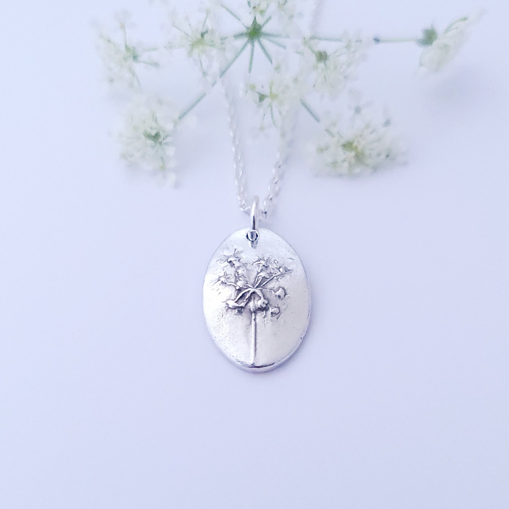 queen-anne-lace-wildflower-necklace-8