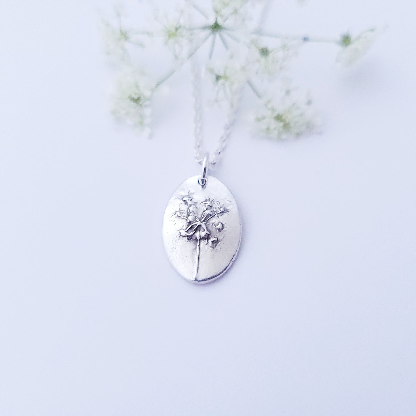 queen-anne-lace-wildflower-necklace-5