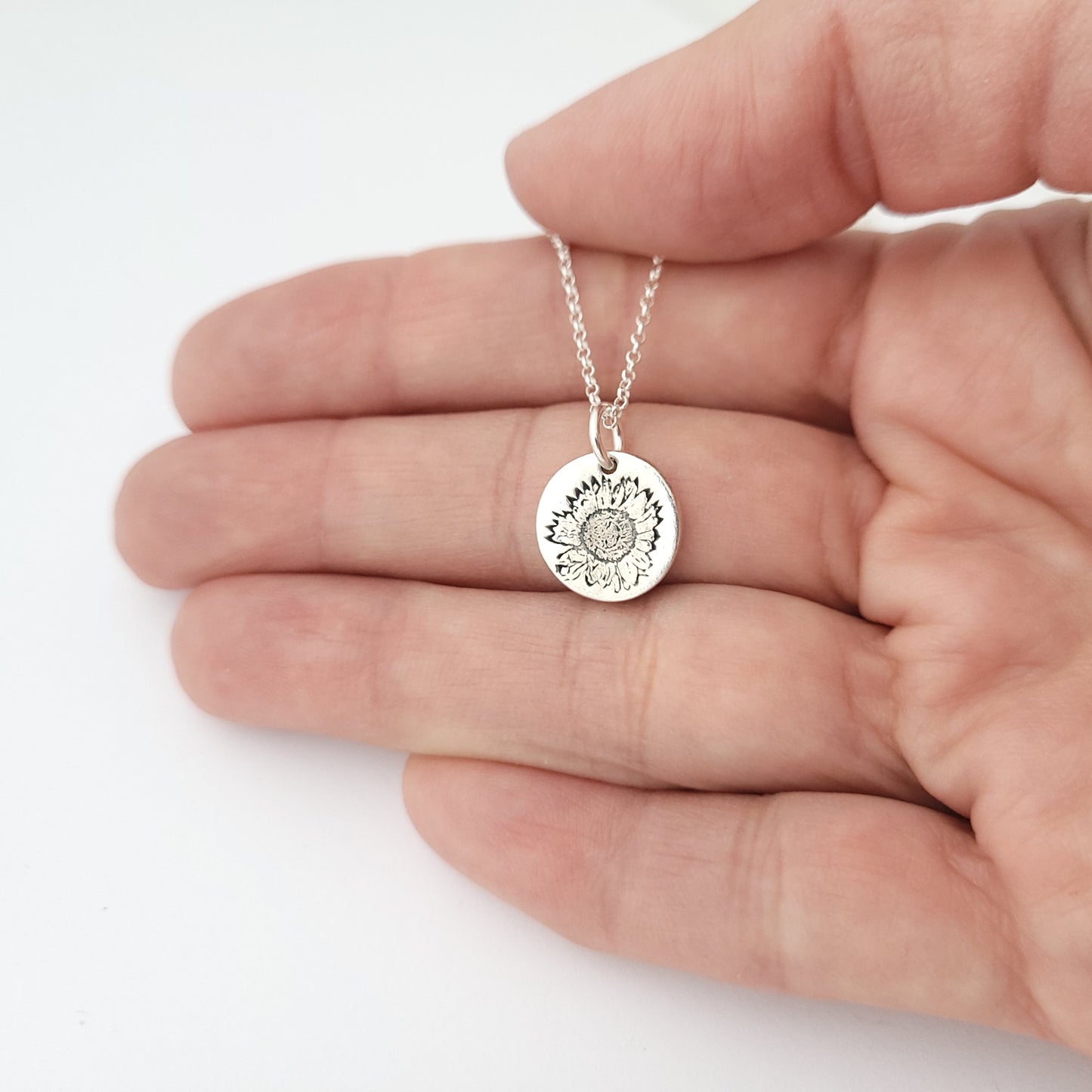 Sterling-silver-mini-sunflower-pendant-necklace-1