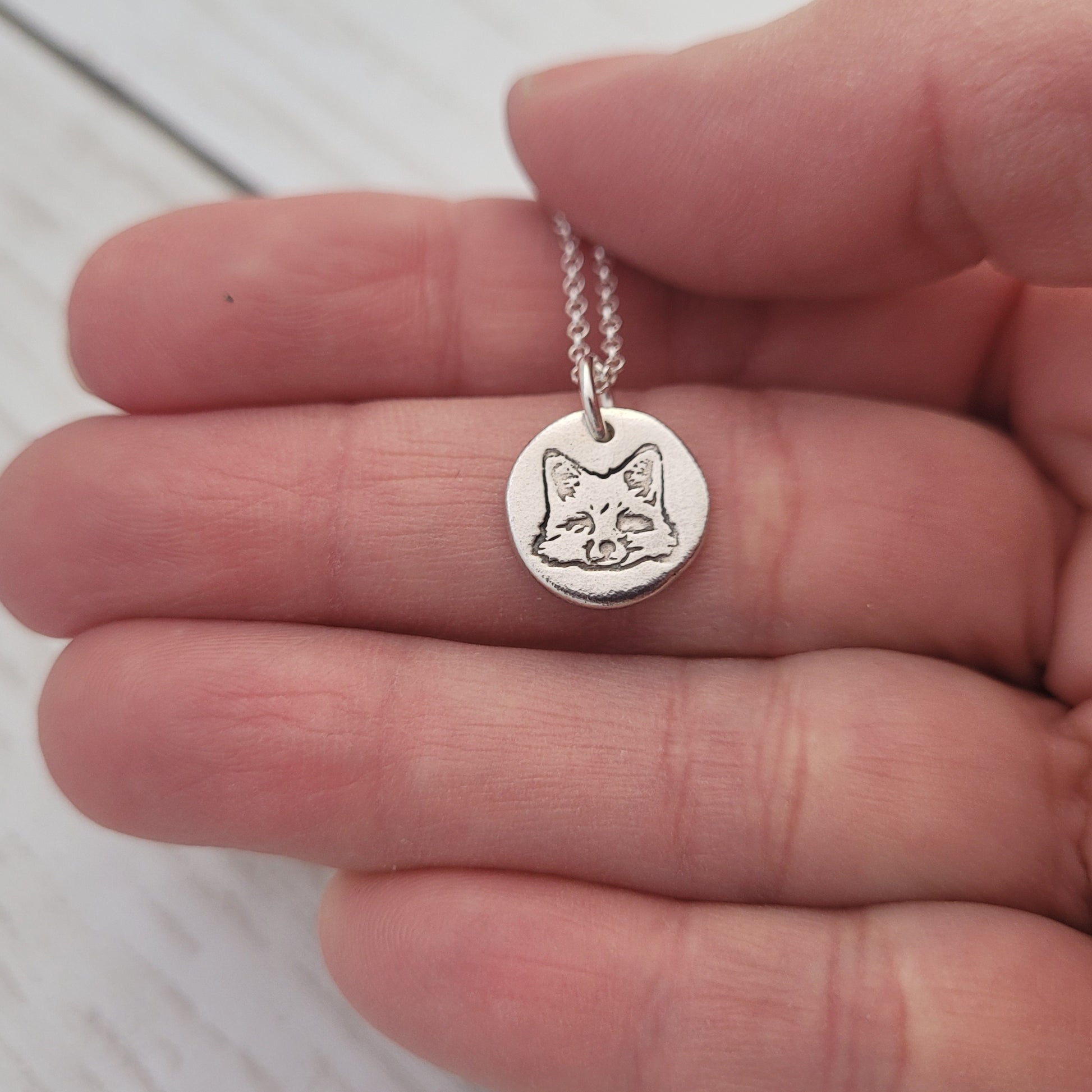 Sterling-silver-fox-pendant-necklace-5