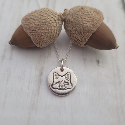 Sterling-silver-fox-pendant-necklace-2