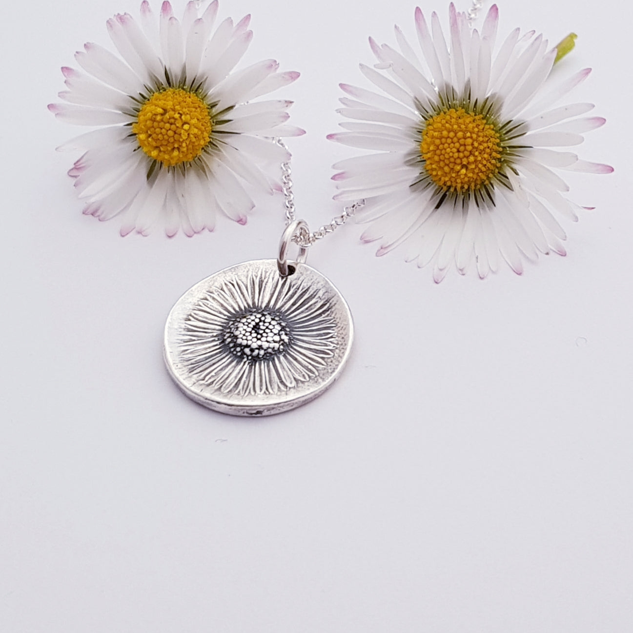 Sterling-silver-real-daisy-pendant-necklace-4