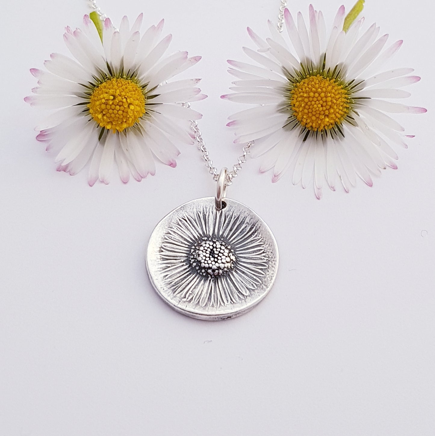 Sterling-silver-real-daisy-pendant-necklace-0